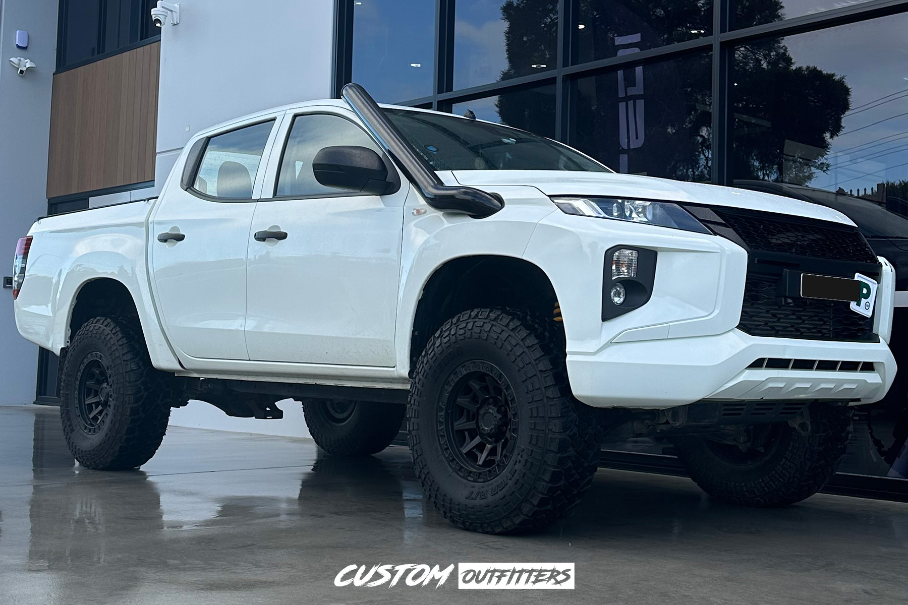 Mitsubishi Triton MR Build